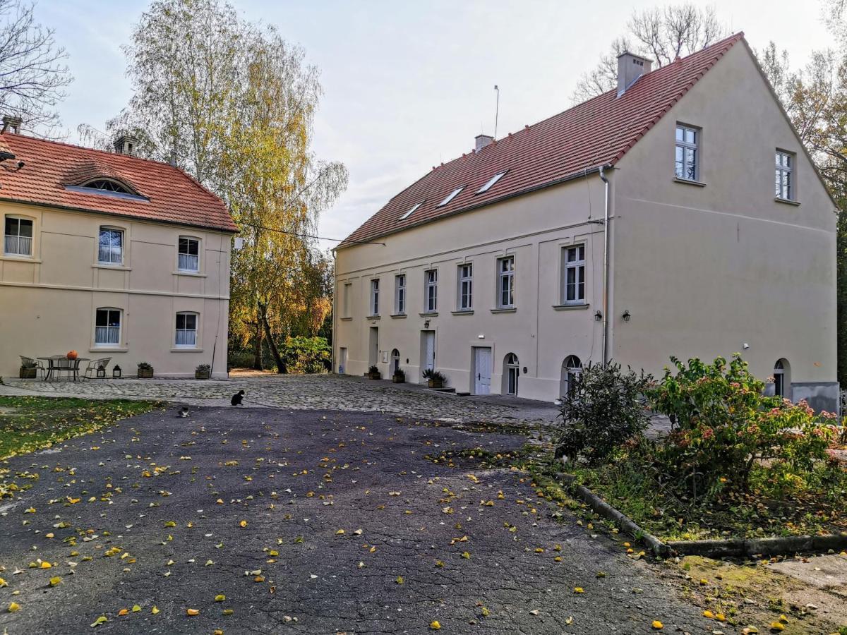 Palac I Folwark Brzeznica Brzeznica  외부 사진